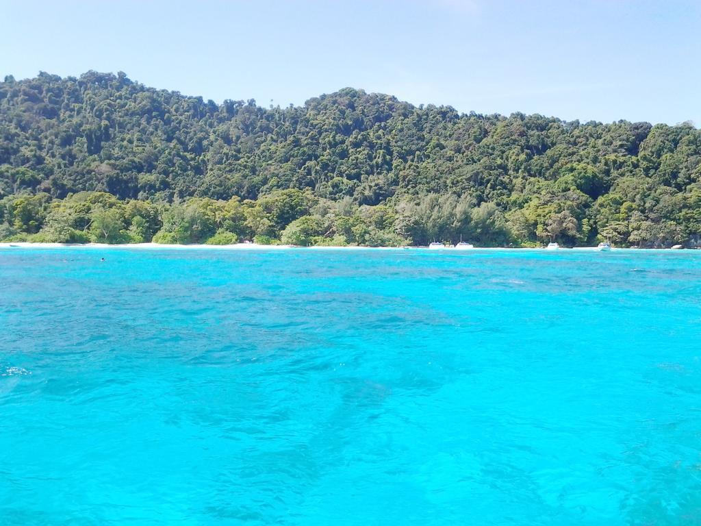 Goldsea Beach Patong Bagian luar foto