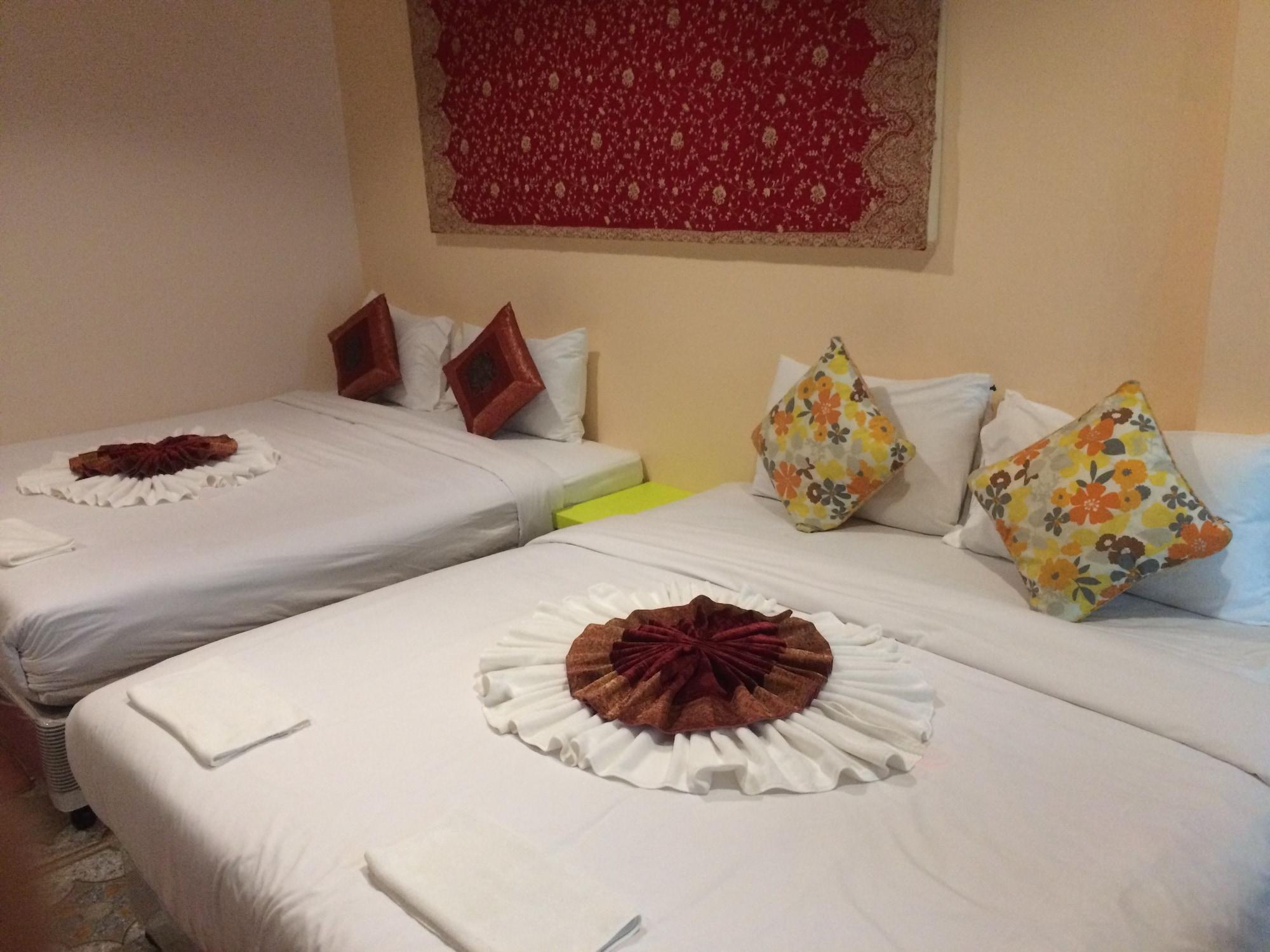 Goldsea Beach Patong Bagian luar foto