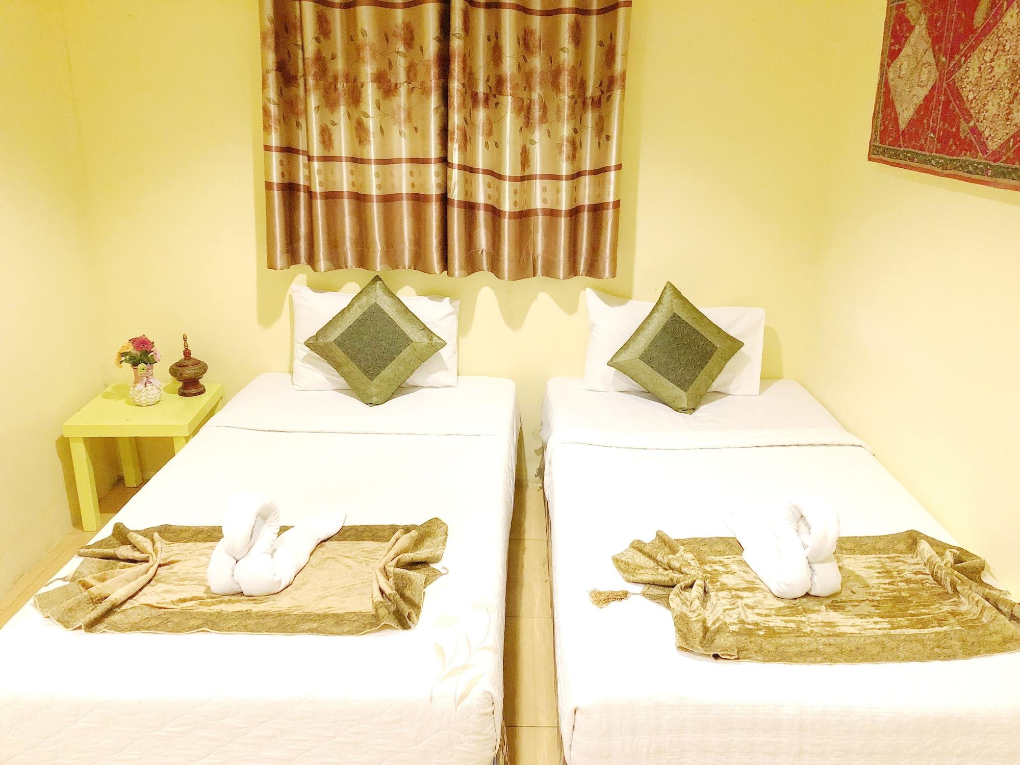 Goldsea Beach Patong Bagian luar foto