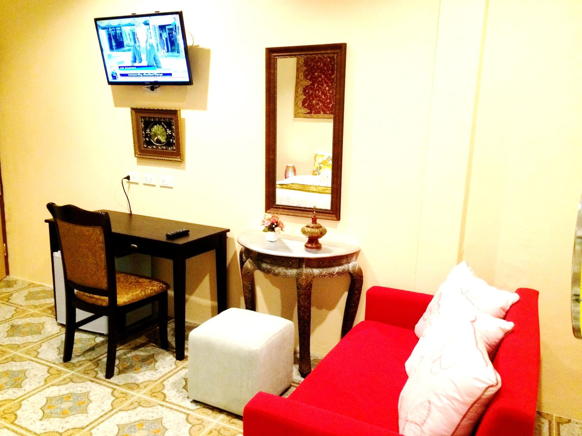 Goldsea Beach Patong Bagian luar foto