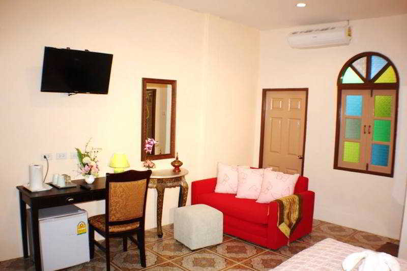 Goldsea Beach Patong Bagian luar foto
