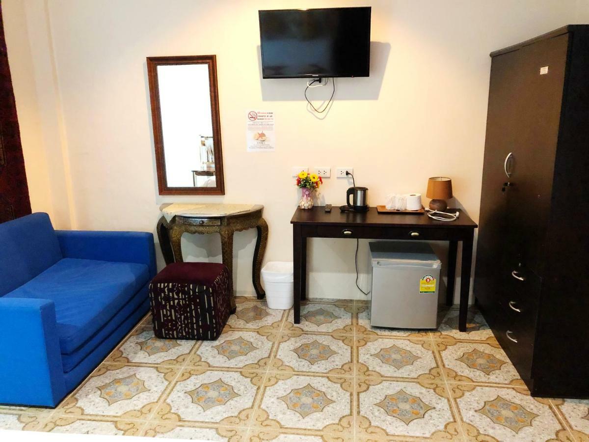 Goldsea Beach Patong Bagian luar foto